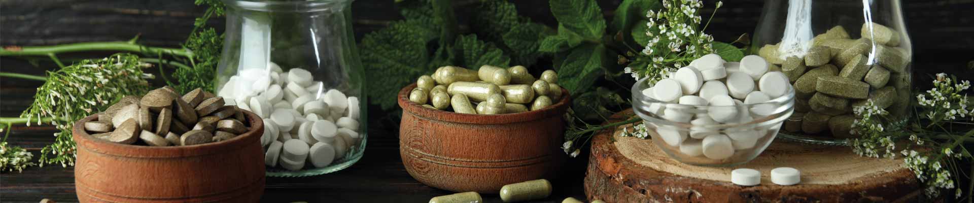 Perle compresse e capsule in erboristeria